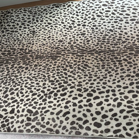 Ruggable | Other | Ruggable 5x7 Leopard Print Area Rug | Poshmark